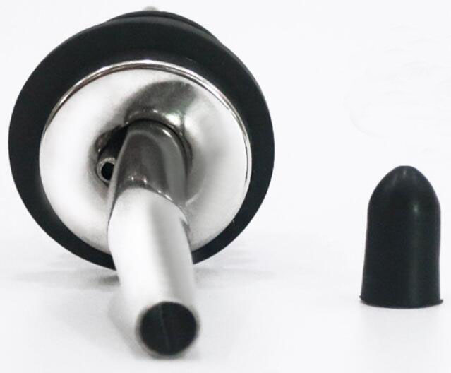 Customized Food Grade Stainless Steel Liquor Pourer with TPE/Silicon Stopper and Black Cap