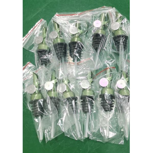 Factory Wholesale 12cm Weighted Oil Pourer, Self Closing Spout, 4 Colors Available Siver/Gold/Red/Green