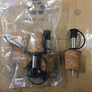 Hot Sale Cork Stainless Steel Oil/Wine Pourer with Cork Stopper, Good Quality and Competitive Price Hot Sale Cork Stainless Steel Oil/Wine Pourer with Cork Stopper, Good Quality and Competitive Price