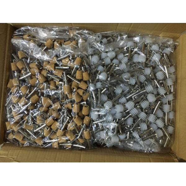 Hot Stainless Steel Cork Olive Oil Bottle Pourer with Metal Cap, Good Quality and Competitive Price