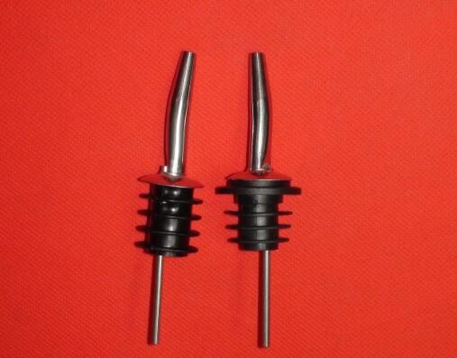 Stainless Steel Oil Bottle Pourer Metal Liquor Pourers, Good Quality and Competitive Price